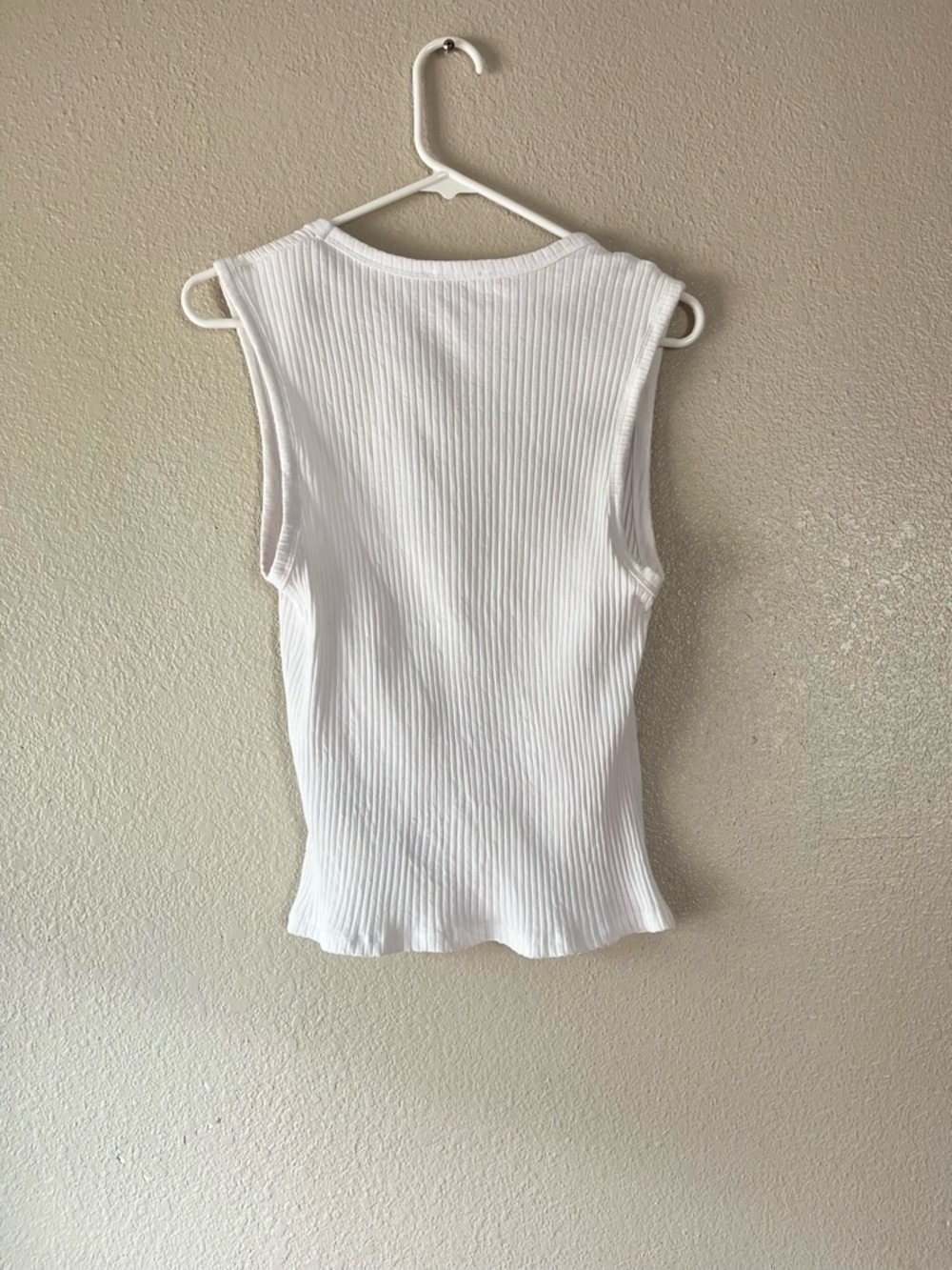 Zara White Ribbed Scoop Tank - Picture 3 of 6